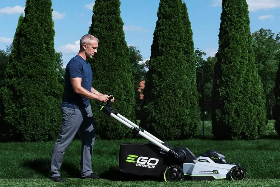 battery powered self propelled lawn mowers